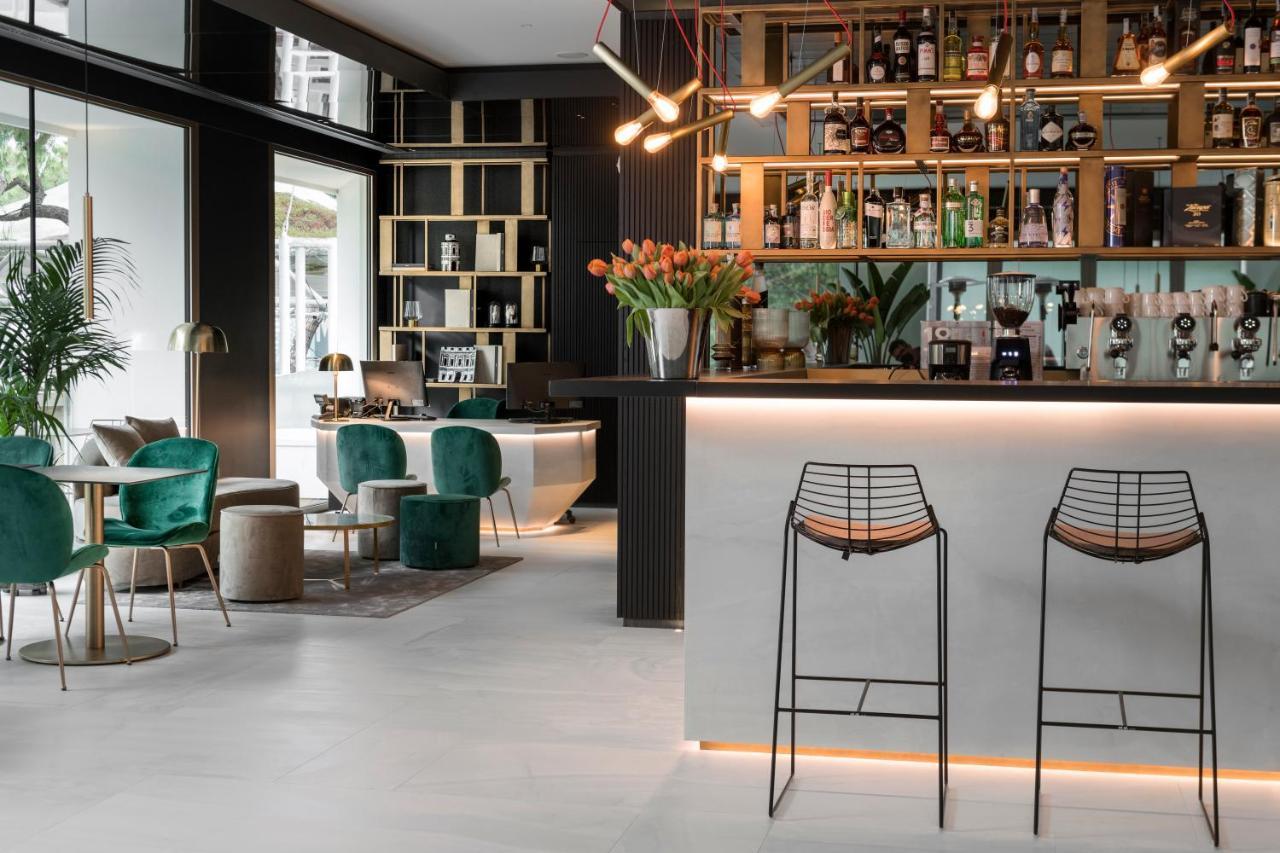 We Me Suite Hotel Ριτσόνε Εξωτερικό φωτογραφία